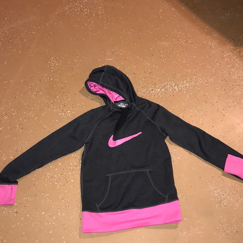 Women’s Nike Therma-Fit Sweatshirt